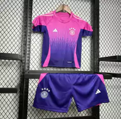 Kit Infantil Alemanha 2024/2025 Adidas na internet