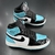 AIR JORDAN • BRANCO/AZUL EM VERNIZ