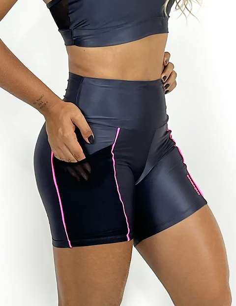 SHORT PERFORMANCE COM BOLSOS EM TULE POWER CINZA C