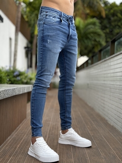 Calça Jeans Skinny na internet