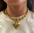 Collar perlas doradas y corazon