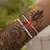 Pulseira de bolinhas e corações - comprar online