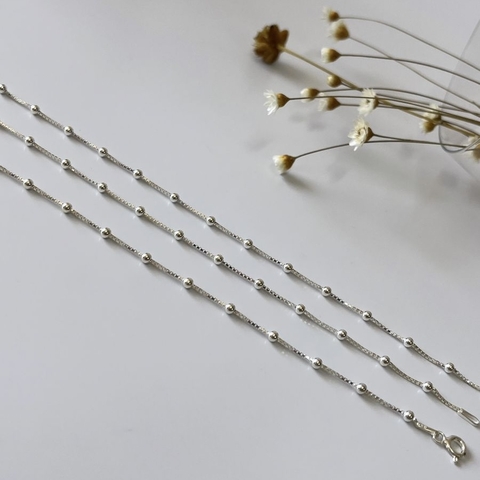 Tornozeleira veneziana com bolinhas