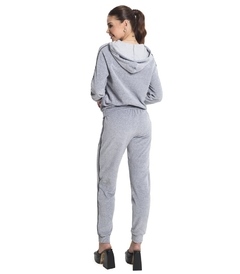 CONJUNTO PLUSH BLUSA CALCA na internet