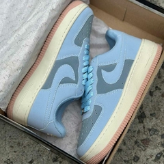 AF-1 Celeste y rosa
