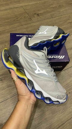 Mizuno Wave