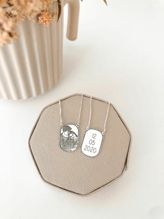 Escapulário Fotografia Oval – Personalizado - comprar online