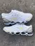Tênis (Mizuno) Prophecy 8 Branco/Dourado na internet