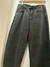 Jean baggy gaspeado gris bordado en internet