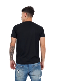 Camiseta Masculina Gola Redonda - Reale Moda Mix - Sua moda, seu estilo, sua escolha!
