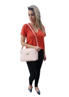 Bolsa Transversal Matelassê Couro - Reale Moda Mix - Sua moda, seu estilo, sua escolha!