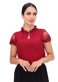 Blusa Feminina Detalhe de Renda na internet