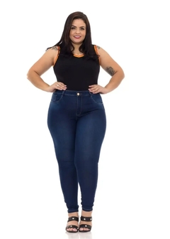 Calça Jeans Feminina Plus Size na internet