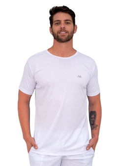 Camiseta Masculina Slim Dry Fit na internet