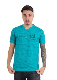 Camiseta Masculina Decote V