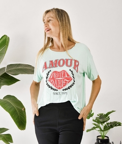 REMERA AMOUR
