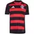 Camisa de futebol masculina do Flamengo, vermelha e preta, com listras horizontais e logotipo da Adidas.