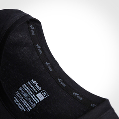 REMERA MUJER PEAKS / NEGRA