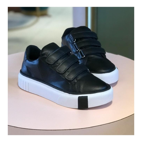 Tenis velcro Preto