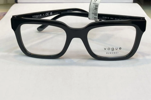 Armazón VOGUE VO 5611-B W44 52-20