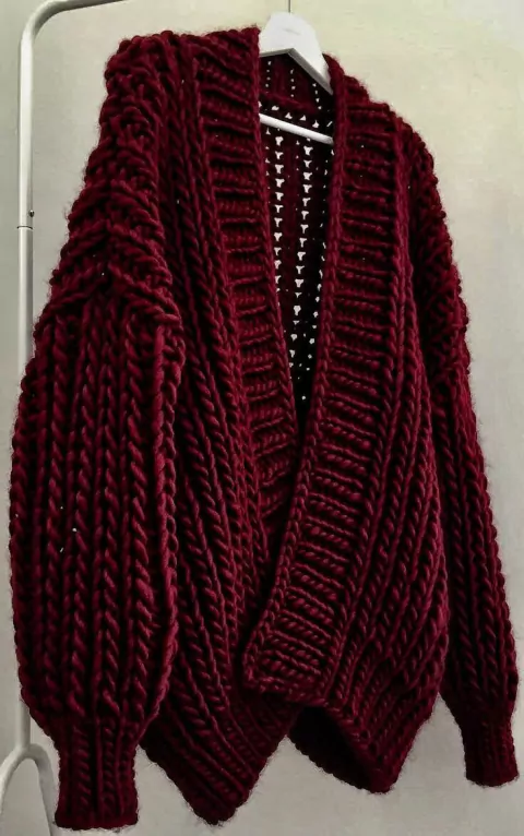 Cardigan Mujer Diseño Liso Color Remolacha Talle M y S