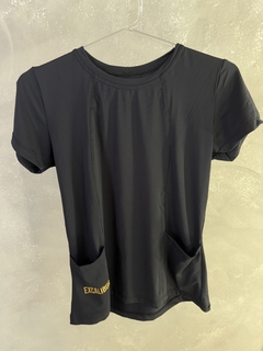 Camiseta com bolso no poliamida - comprar online