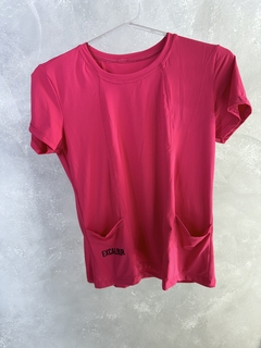 Camiseta com bolso no poliamida - Bellona moda fitness 