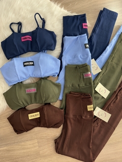 Conjunto de calça no canelado premium