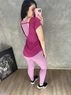 Blusinha no poliamida com decote nas costas - comprar online