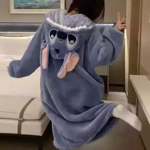 PIJAMA M TIPO BATA KIGURUMI ADULTO STITCH