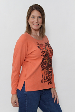 PULLOVER BASE MANGA LARGA TALLE ESPECIAL SUBLIMADO CENTRAL ROSAS ANIMAL PRINT 5013 - Nouvelle Factory