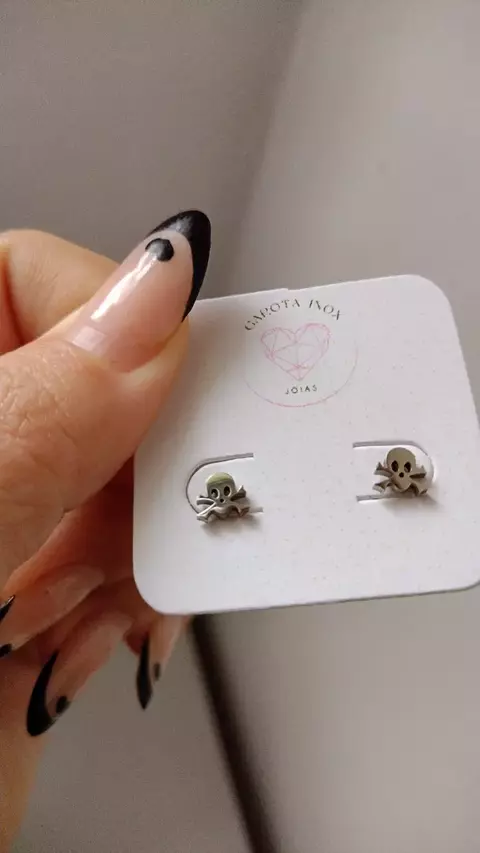Brincos Mini Caveiras Importado