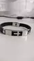 Pulseira Masculina Cruz Aço prata com fundo preto