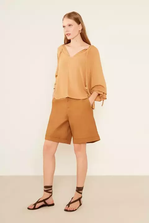 Bermuda Sarja Barra Inglesa Bege Amendoa - Sacada