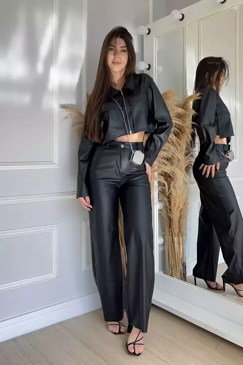 Calça de couro