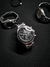 OMEG Moonwatch 001 en internet