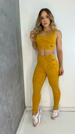 CONJUNTO DE CALÇA E TOP GALAXY - comprar online