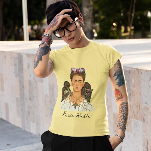 Camiseta "Autorretrato com macacos " - Frida Kahlo (1938) - comprar online