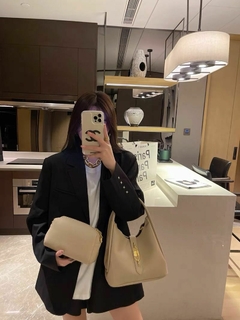 KIT Bolsa Feminina De Mão + Bolsinha/Necessaire Transversal Tiracolo Ref. 5008 na internet