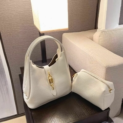 KIT Bolsa Feminina De Mão + Bolsinha/Necessaire Transversal Tiracolo Ref. 5008 - comprar online