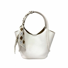 KIT Bolsa Feminina De Mão Com Lenço + Bolsinha/Necessaire Básico Transversal Ref. 5007 - loja online