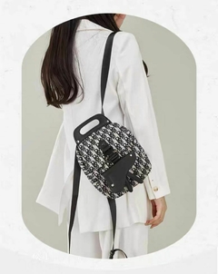 Mini Mochila Bolsa Feminina Modelo Desfile Ref. 305 - loja online