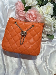 Bolsa Feminina Médio Alça de Corrente Ref. 2212