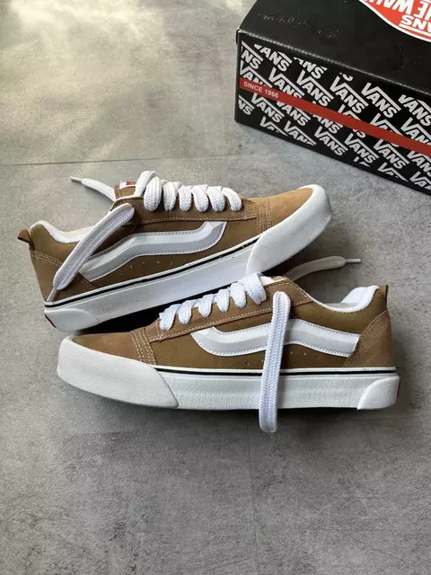 VANS KNU SKOOL
