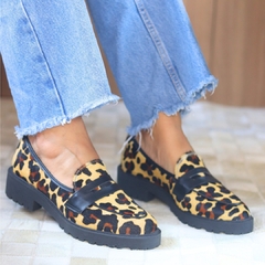 Mocassim Onça Animal Print na internet