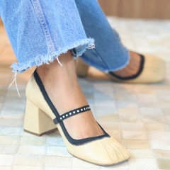 Scarpin Bailarina Off com Preto