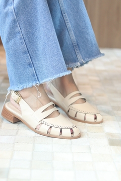 Rasteira Off-White - comprar online