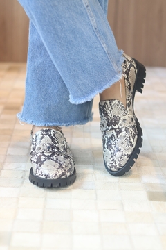 Mocassim Tratorado Animal Print - Villa Florence