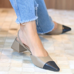 Slingback Bicolor Taupe & Preto - comprar online
