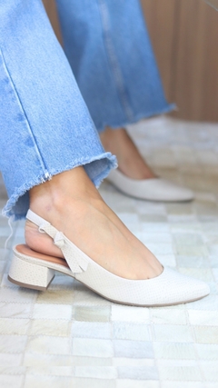 Slingback Off-White de Salto Bloco na internet